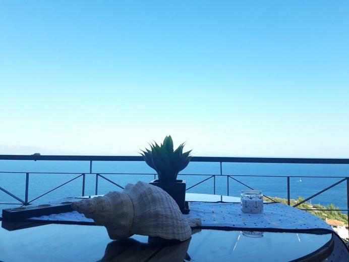 Sea And Sky Infinity Blue Apartment Gythio Exterior foto