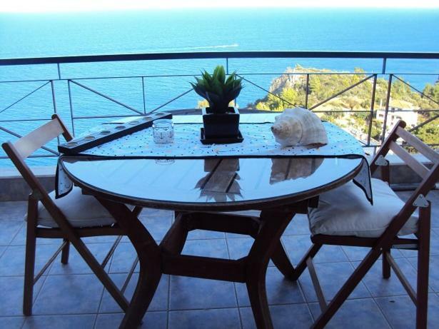 Sea And Sky Infinity Blue Apartment Gythio Exterior foto