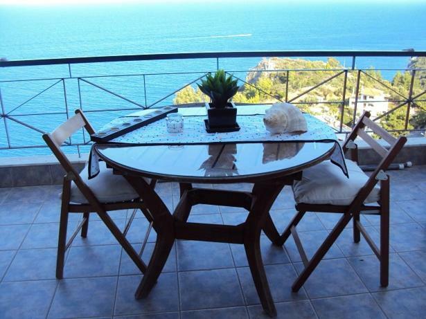Sea And Sky Infinity Blue Apartment Gythio Exterior foto